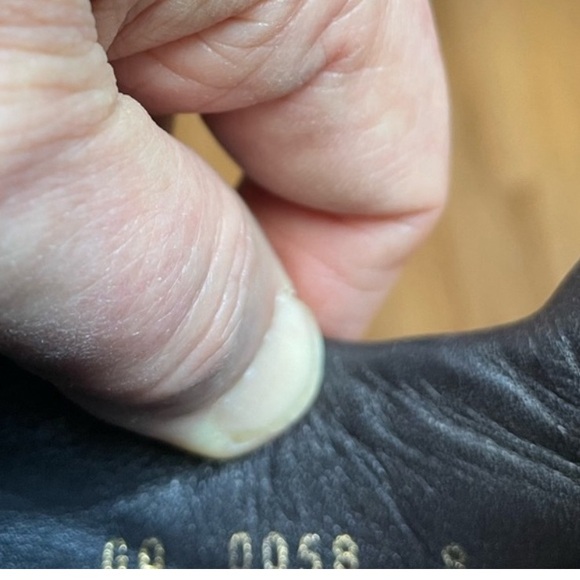 Louis Vuitton G0 Leather sneakers Size US 10 - Picture 6 of 6